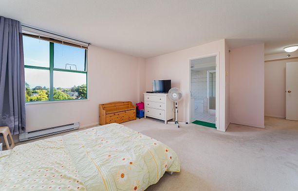 804 518 W 14th Avenue Fairview VW