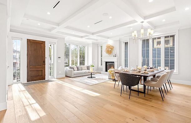 4089 W 19th Avenue Dunbar