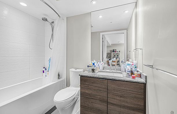 2605 488 SW Marine Drive Marpole