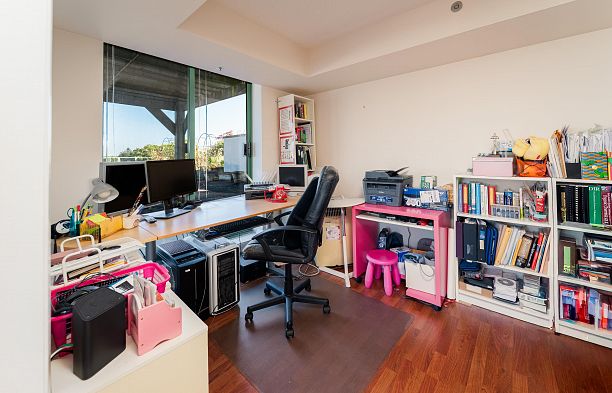 804 518 W 14th Avenue Fairview VW