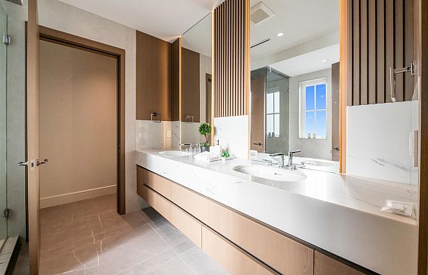 3852 W 50th Avenue Southlands