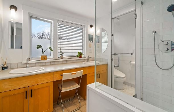 3322 W 38th Avenue Dunbar