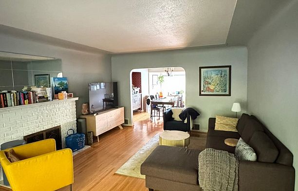 7244 Granville Street South Granville