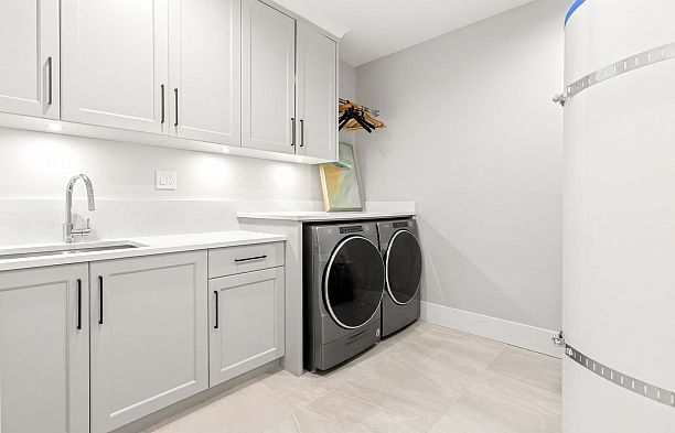 4089 W 19th Avenue Dunbar