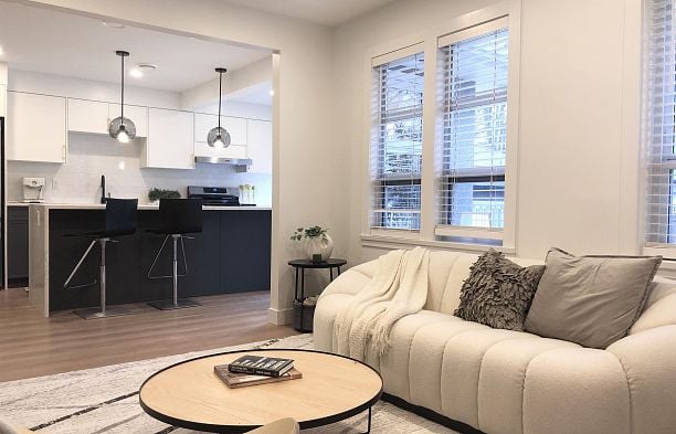 3534 W 17th Avenue Dunbar