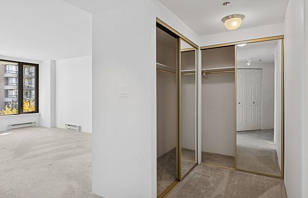 609 2201 Pine Street Fairview VW