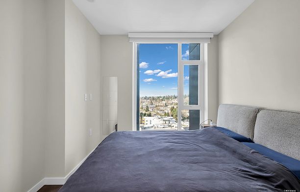 1906 7433 Cambie Street South Cambie