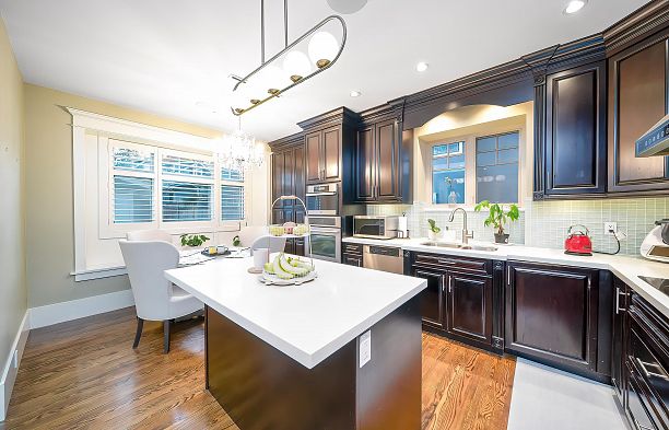 3838 W 15th Avenue Point Grey