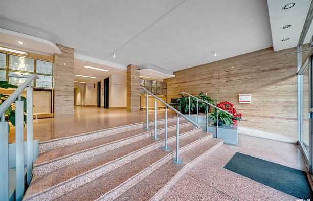 320 1445 Marpole Avenue Fairview VW