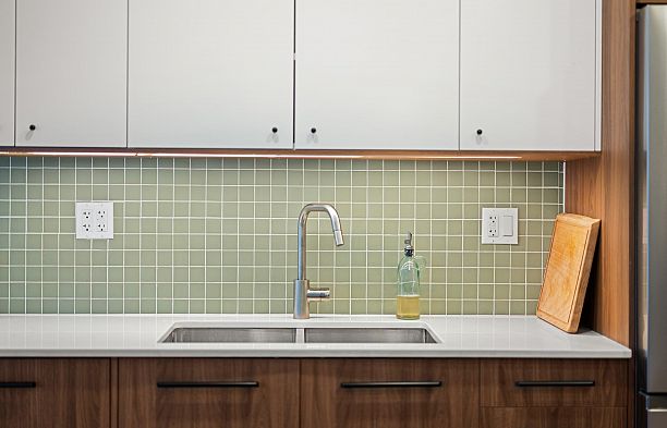 320 1445 Marpole Avenue Fairview VW