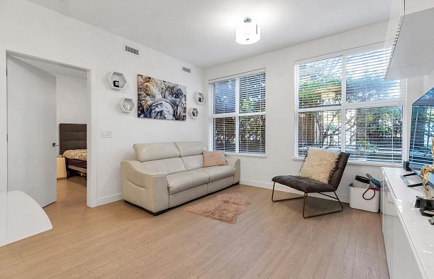 107 7988 Yukon Street Marpole