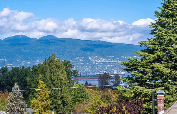 3838 W 15th Avenue Point Grey