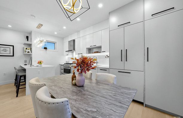 3172 W 26th Avenue MacKenzie Heights