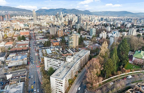 320 1445 Marpole Avenue Fairview VW