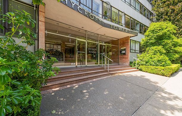 320 1445 Marpole Avenue Fairview VW