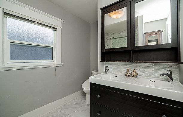 22 E 18th Avenue Main