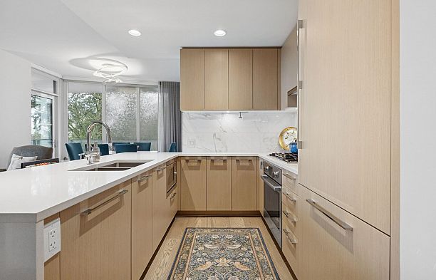 530 3563 Ross Drive University VW