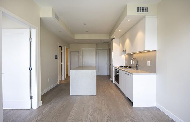 814 6138 Birney Avenue University VW