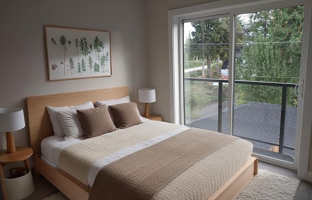 2 1706 W 68 Avenue S.W. Marine