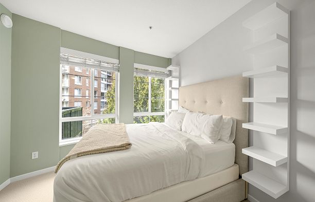 405 5605 Hampton Place University VW