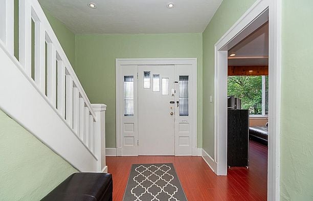 22 E 18th Avenue Main