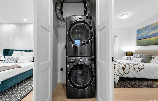 3172 W 26th Avenue MacKenzie Heights