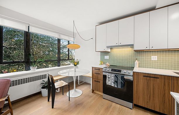 320 1445 Marpole Avenue Fairview VW