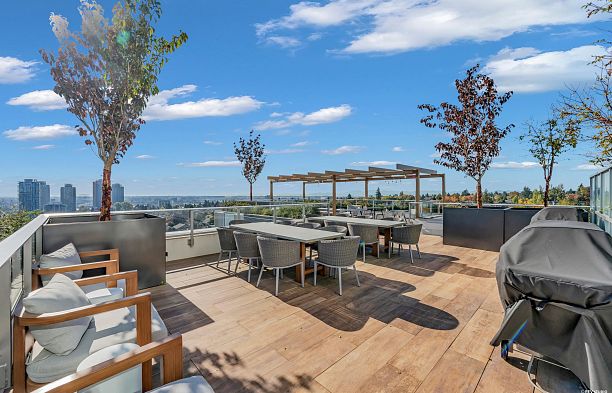 1906 7433 Cambie Street South Cambie