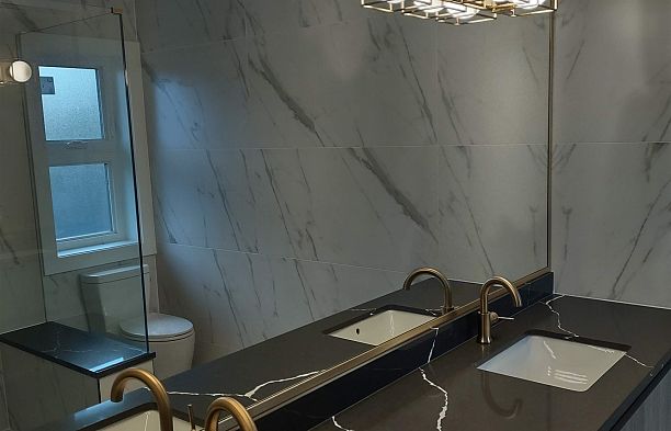 2 1706 W 68 Avenue S.W. Marine