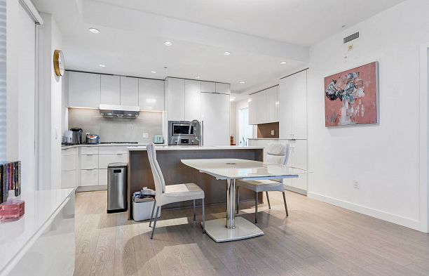 107 7988 Yukon Street Marpole