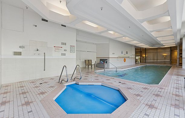 609 2201 Pine Street Fairview VW