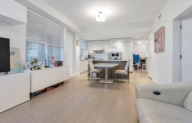 107 7988 Yukon Street Marpole