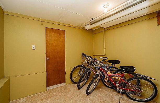 22 E 18th Avenue Main