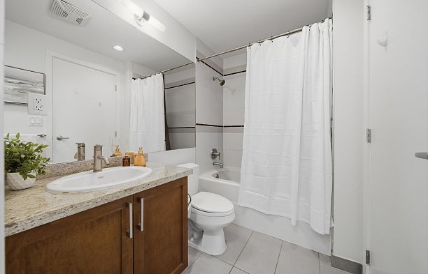 306 2055 Yukon Street False Creek