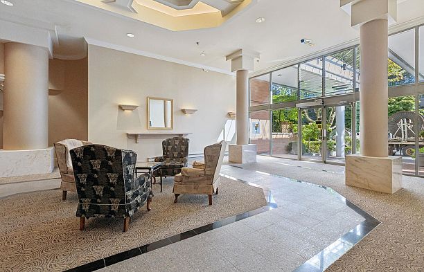 609 2201 Pine Street Fairview VW