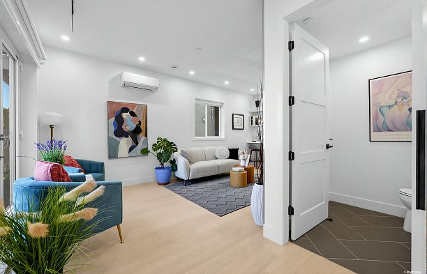 3172 W 26th Avenue MacKenzie Heights