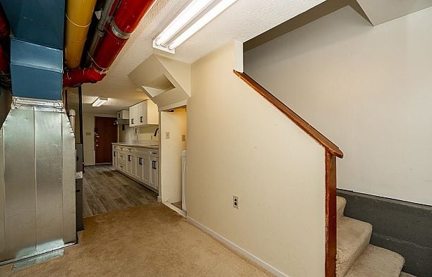 22 E 18th Avenue Main