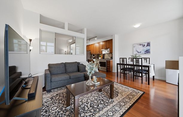 306 2055 Yukon Street False Creek