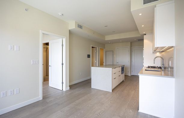 814 6138 Birney Avenue University VW