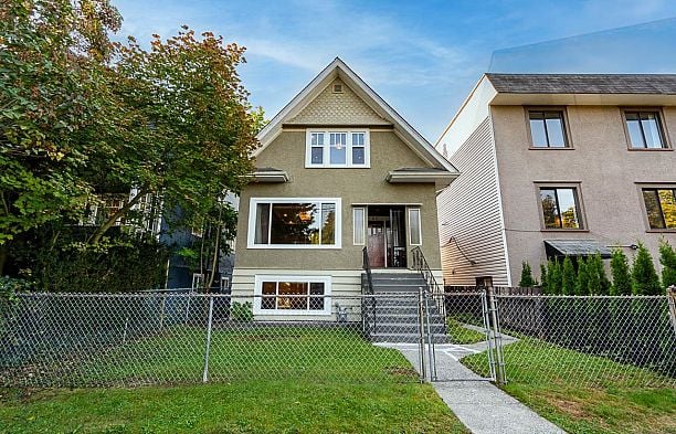 22 E 18th Avenue Main