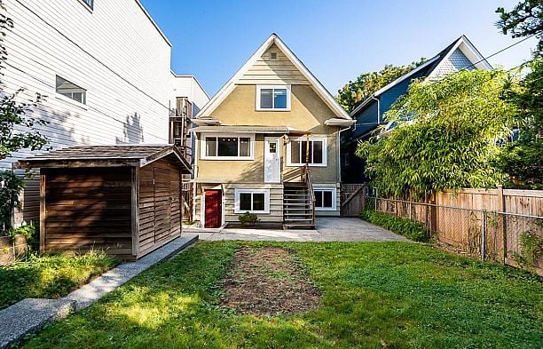 22 E 18th Avenue Main