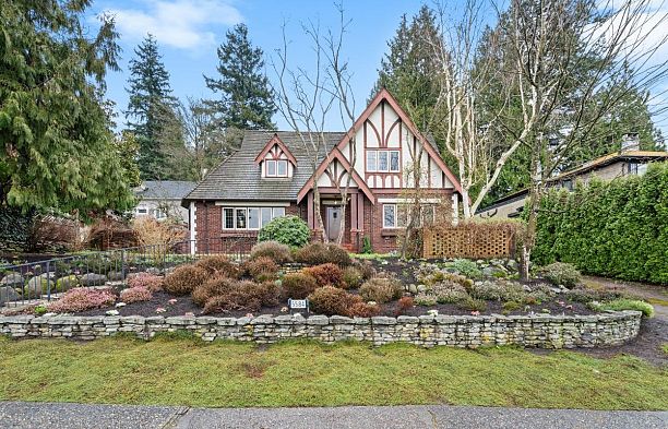 5584 Maple Street Shaughnessy