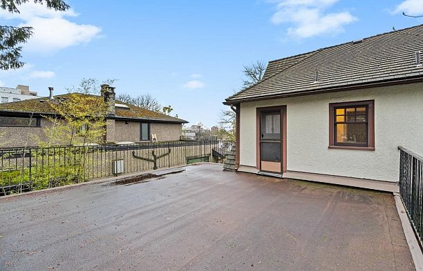 5584 Maple Street Shaughnessy