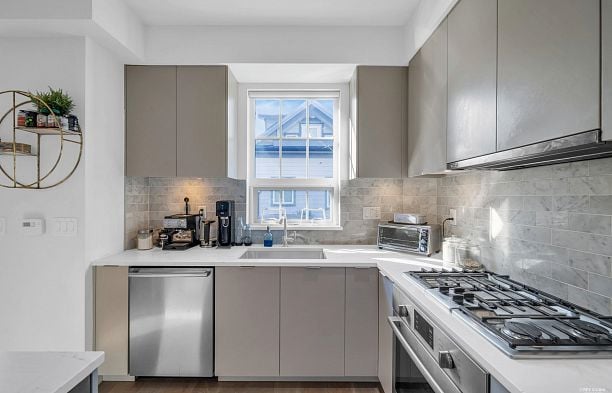 7901 Oak Street Marpole