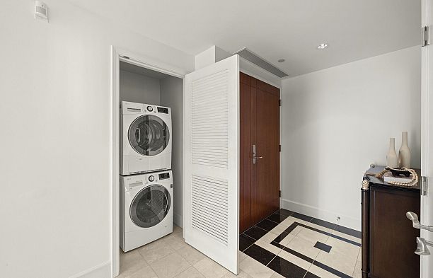 1503 323 Jervis Street Coal Harbour