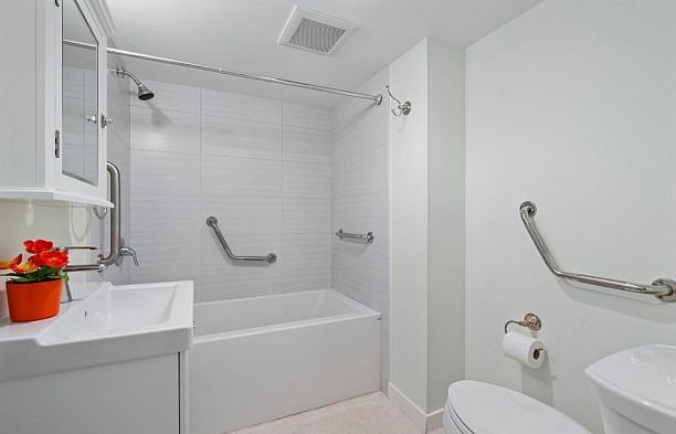 5584 Maple Street Shaughnessy