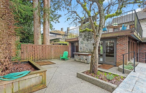 5584 Maple Street Shaughnessy