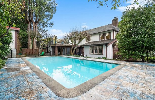 5584 Maple Street Shaughnessy