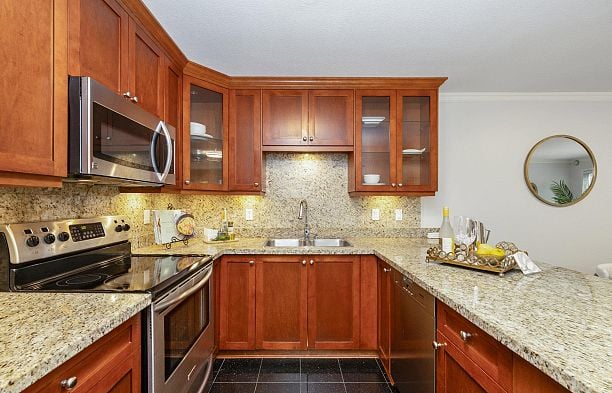 306 1023 Wolfe Avenue Shaughnessy