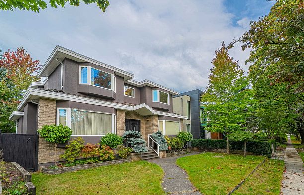 4255 W 15th Avenue Point Grey